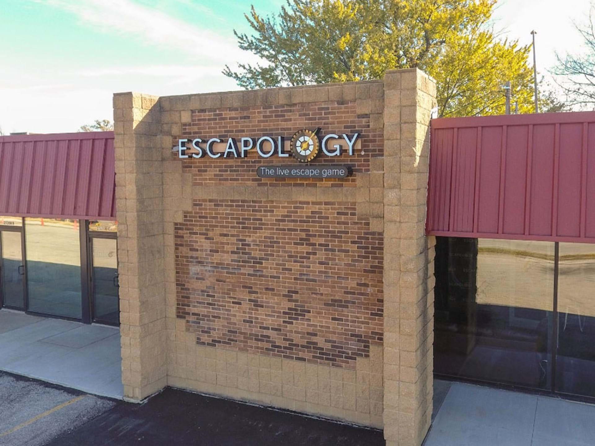 ESCAPOLOGY CEDAR FALLS.jpg